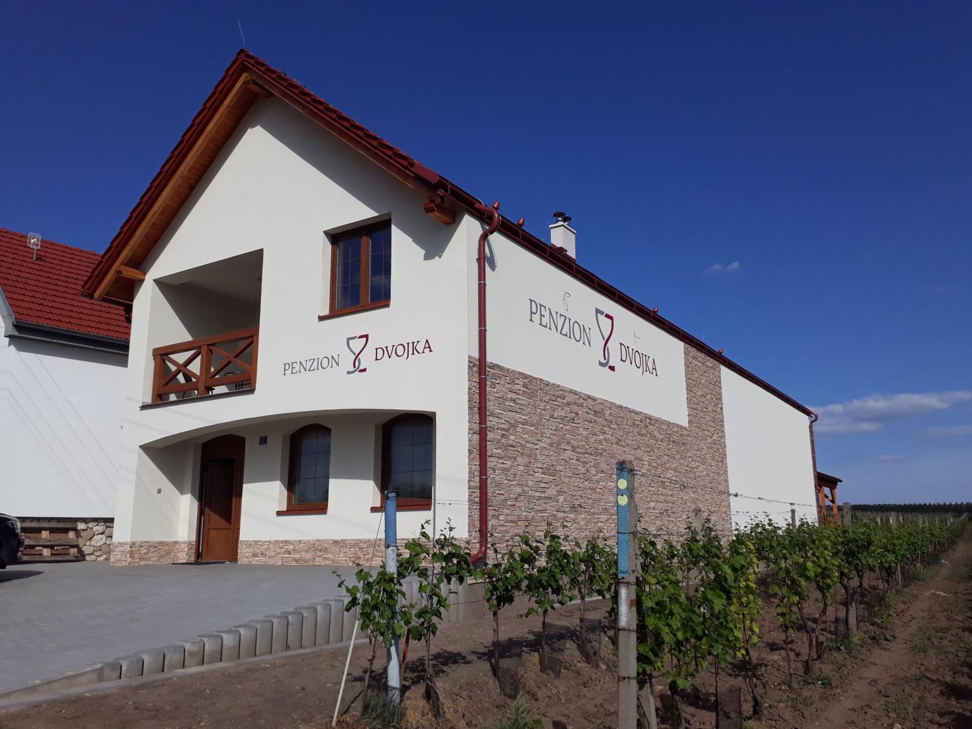 Penzion Dvojka Velke Bilovice Bagian luar foto